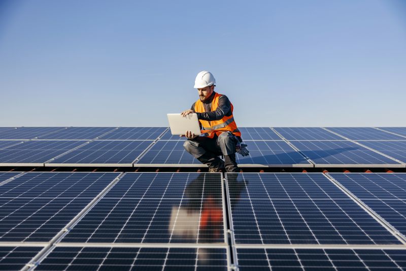Solar Panel Maintenance & Repairs